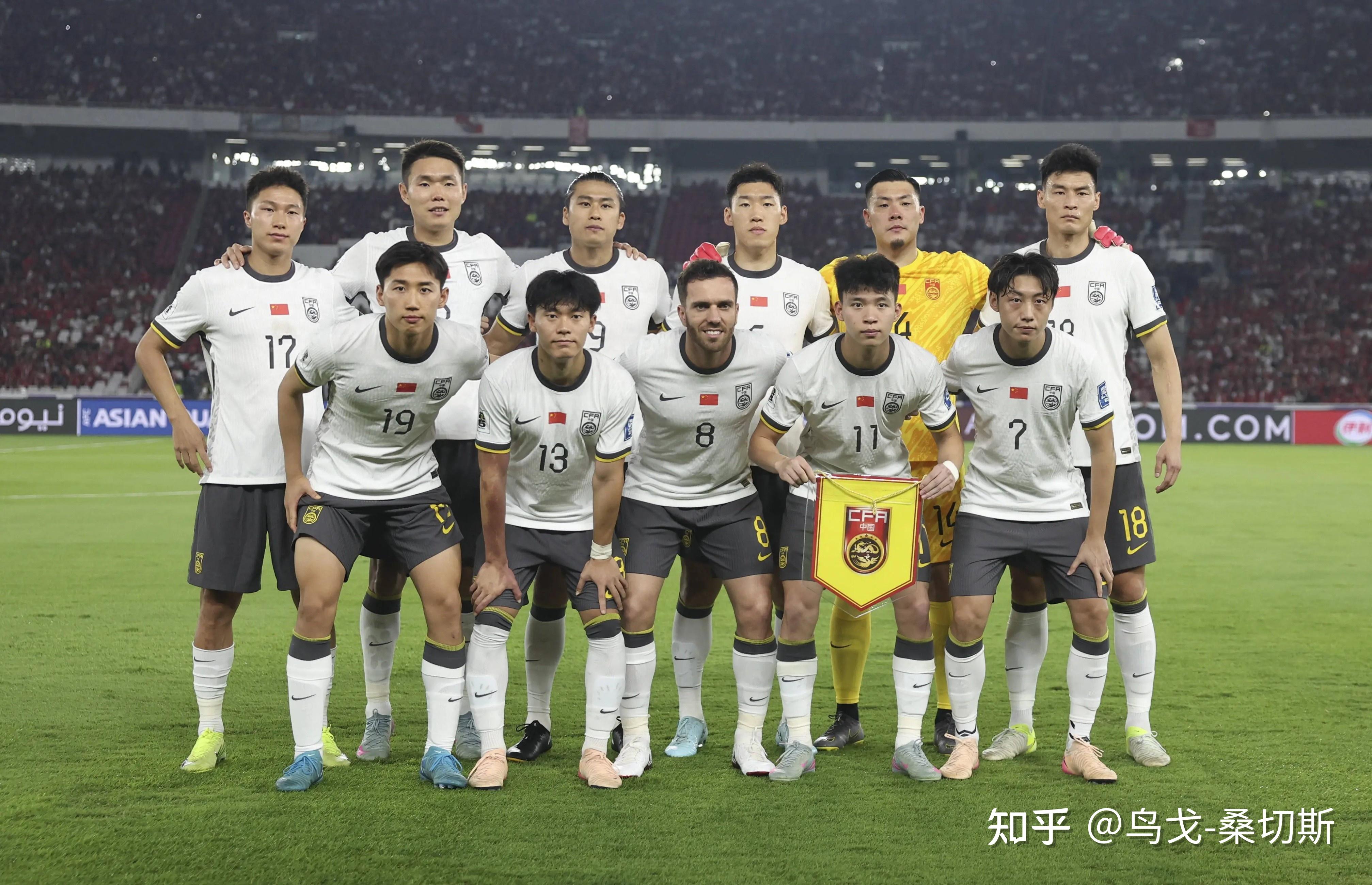 足球职业联赛最新比赛战况报道，球队实力对比显著的简单介绍