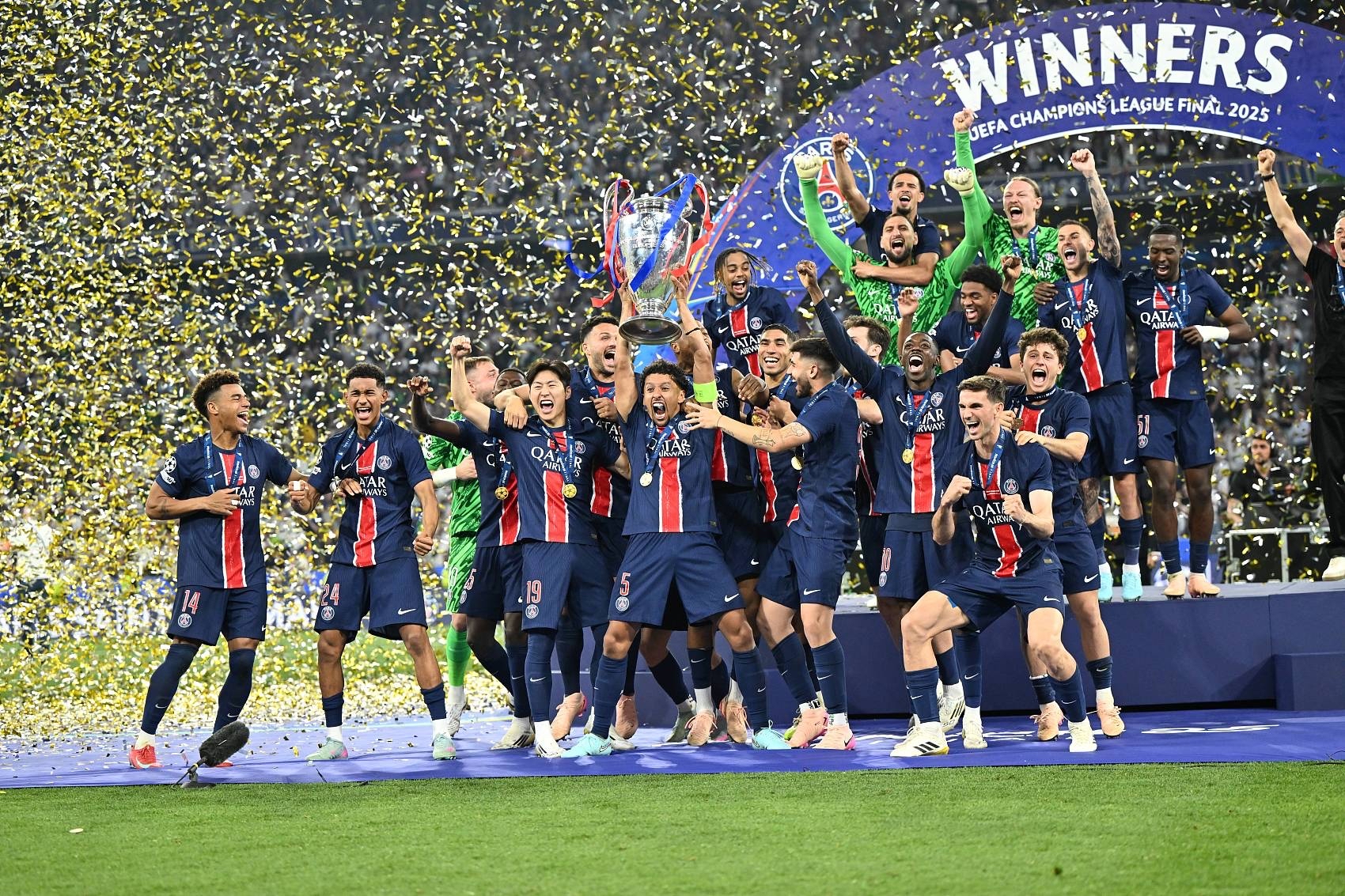 星空体育官网-2021年欧冠足球曼城锦标锦集